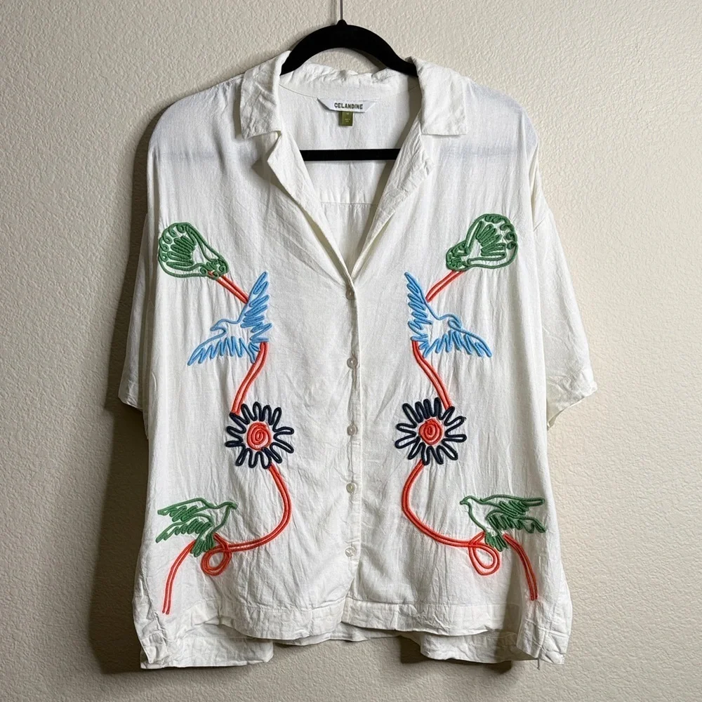 Anthropologie Celandine linen embroidered short sleeve button down medium